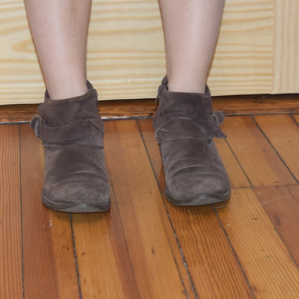 Brown Suede Booties Size 6 Zipper